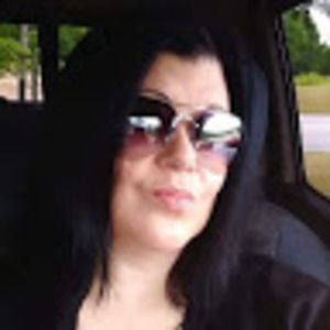 Meet your Posher, Stacy